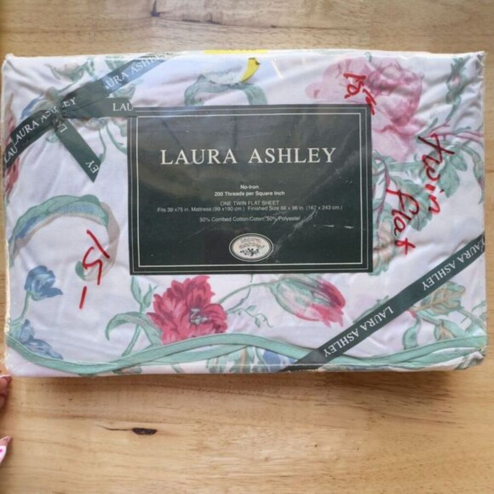VTG Laura Ashley Rosalind‎ Rose Scalloped Edge TWIN Flat Sheet NEW Old Stock